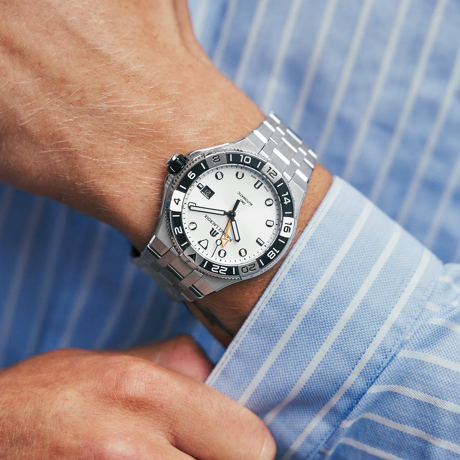 Maurice Lacroix Aikon Venturer GMT AI6158-SS002-130 - Ditur