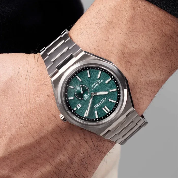 Citizen Automatic Titanium NJ0180-80X - Ditur